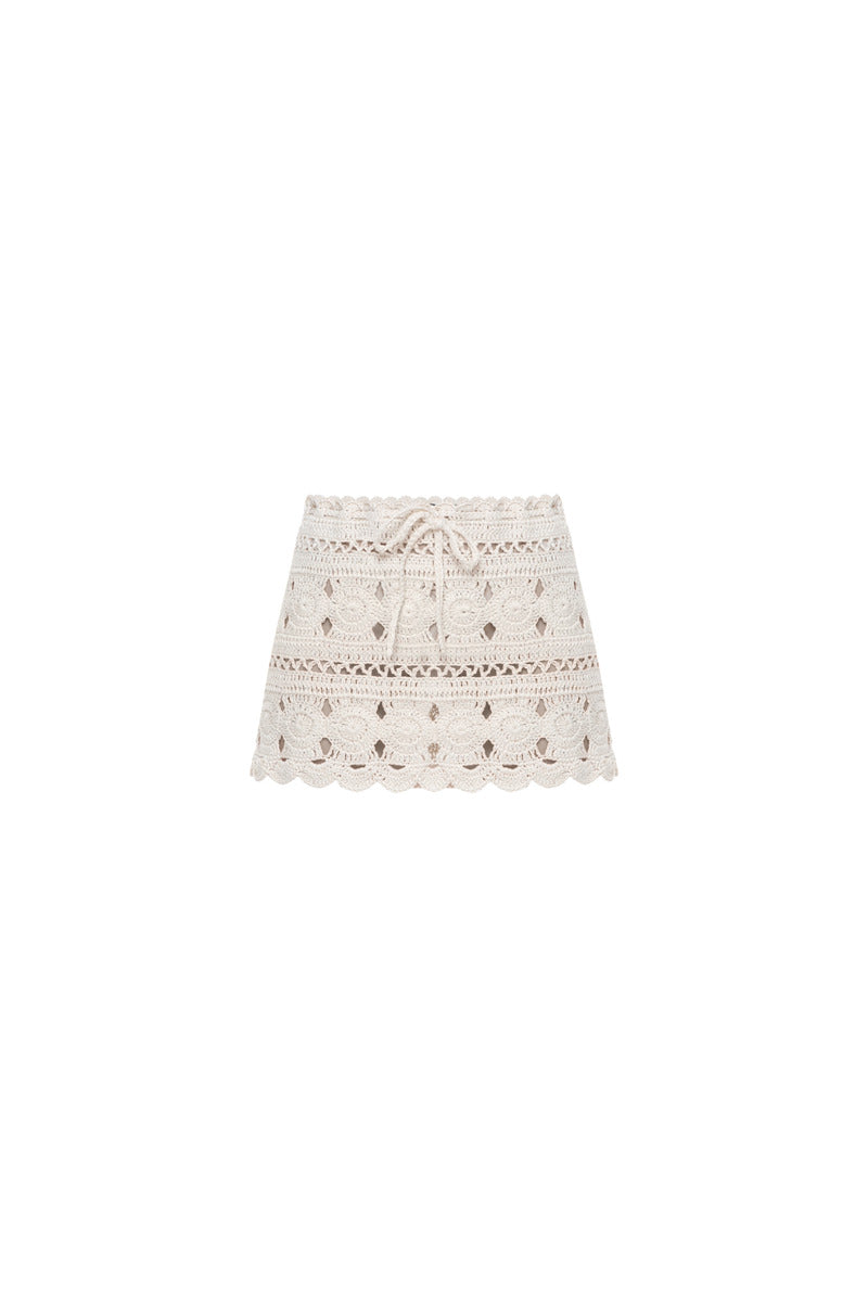 Knitted white mini skirt