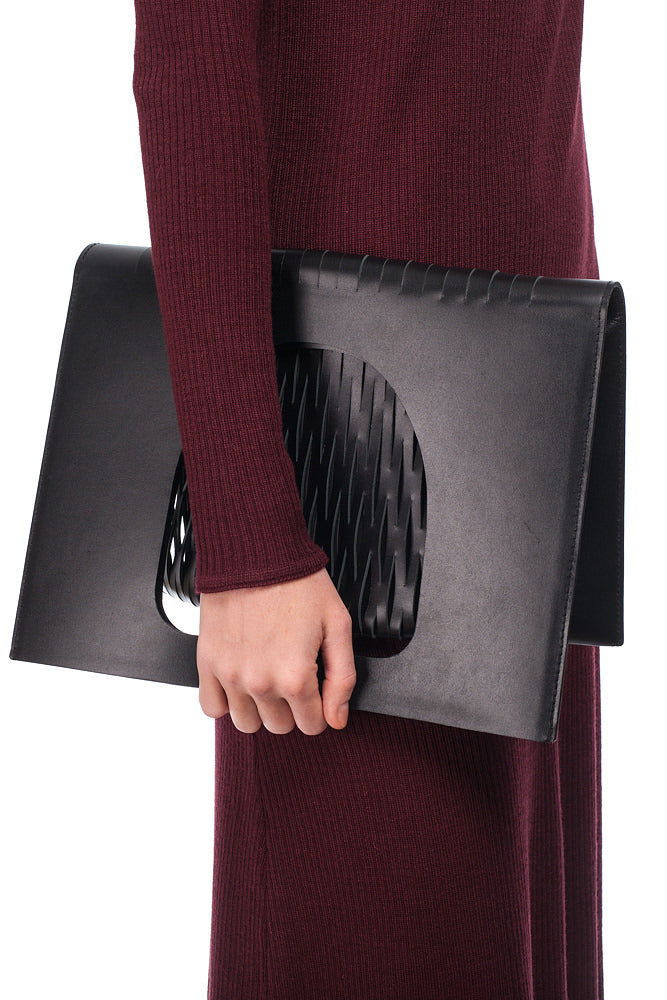 Чорна сумка